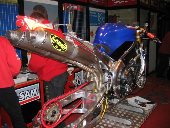 2004LeMansSerie1_essai mardi 006